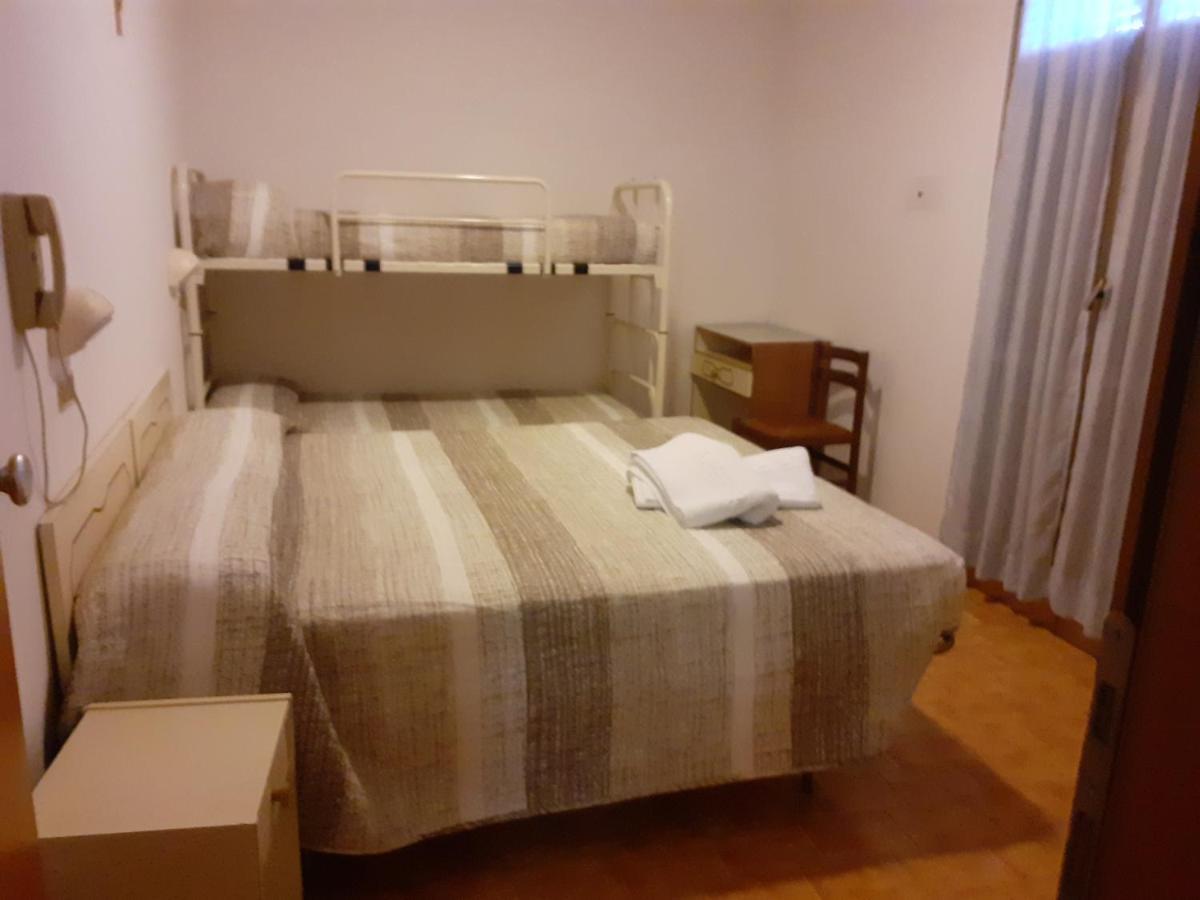 Hotel Rossini Rimini Buitenkant foto